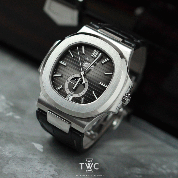 NAUTILUS ANNUAL CALENDAR STAINLESS STEEL 5726A - Image 2