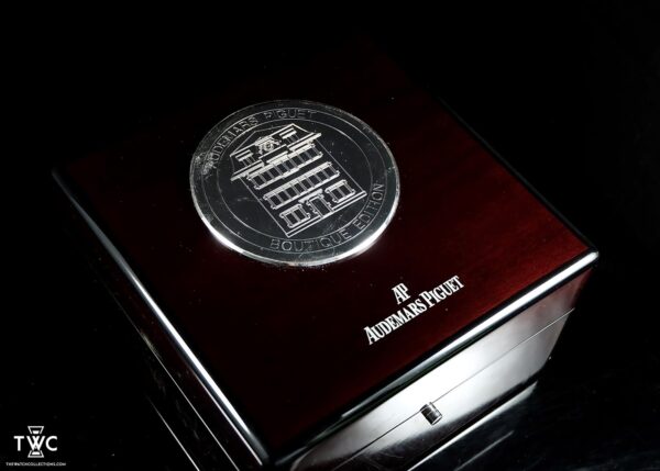 ROYAL OAK OFFSHORE SCUBA RED DIVER 'BOUTIQUE EDITION' - Image 4