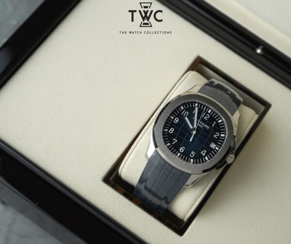 AQUANAUT WHITE GOLD BLUE DIAL 5168G - Image 4