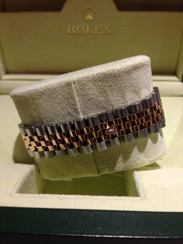 OYSTER PERPETUAL DATEJUST ROSE GOLD - Image 4