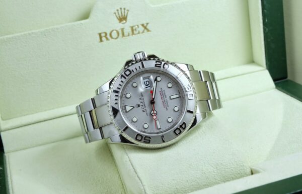 OYSTER PERPETUAL YACHT-MASTER - Image 3