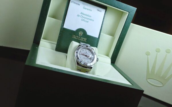 OYSTER PERPETUAL YACHT-MASTER - Image 4