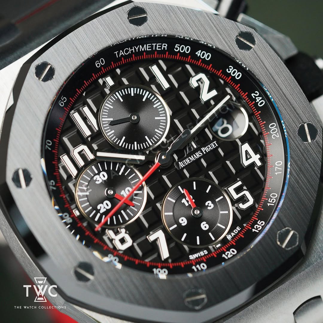 26470SO Royal Oak Offshore Chrono 'Vampire' (Pre-owned 2020) - Image 3